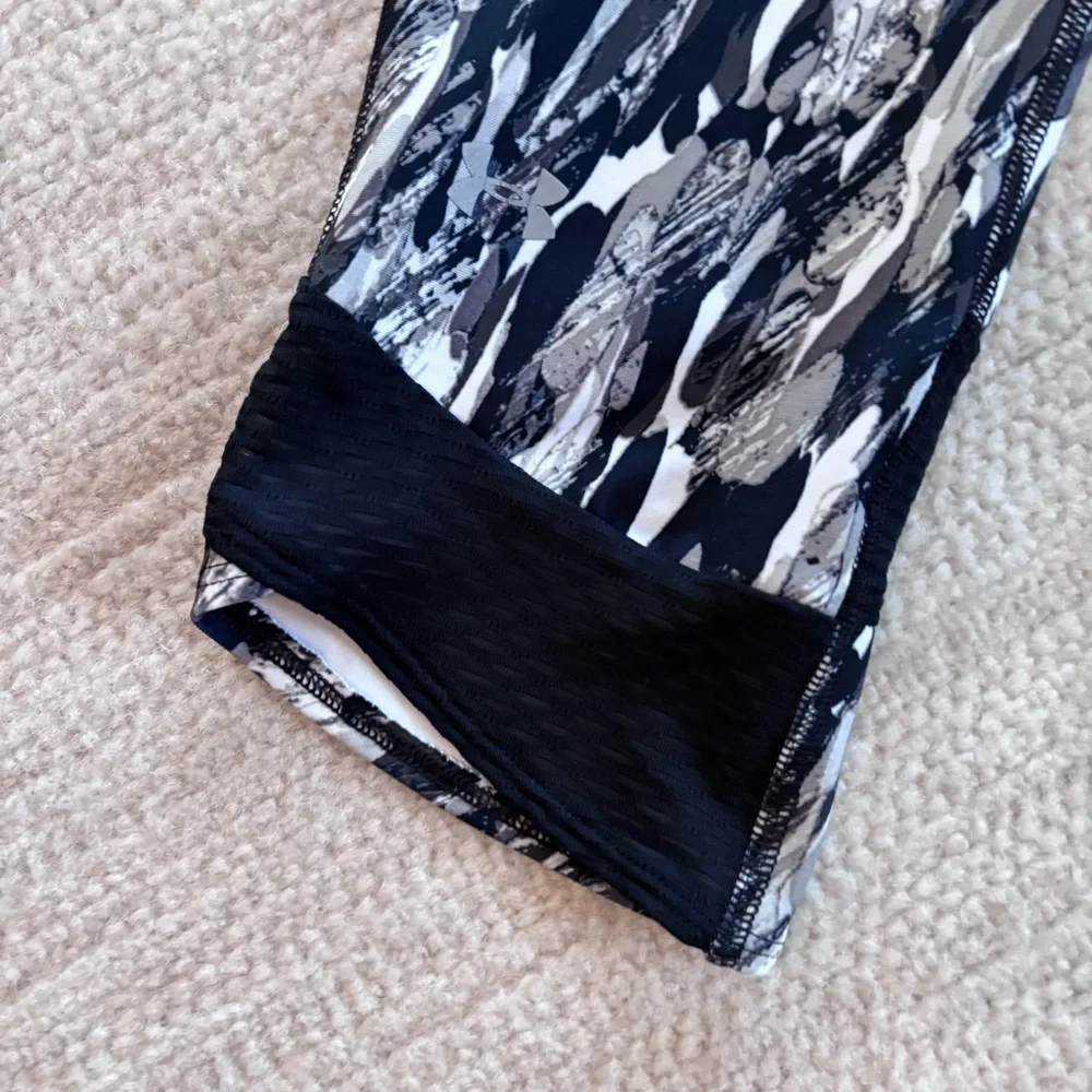 Under Armour Black and White Patterned Leggings
